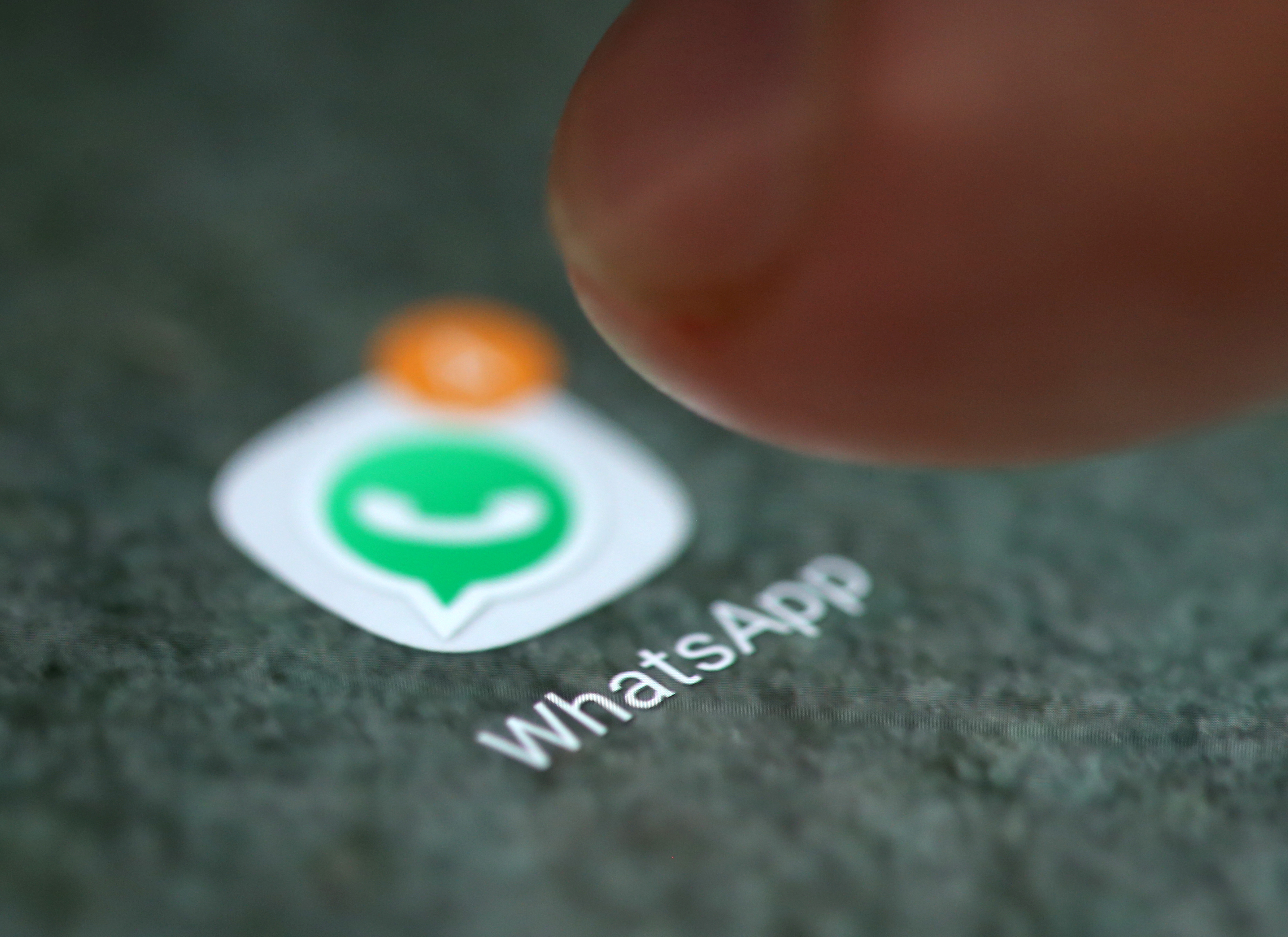 whatsapp-1.jpg