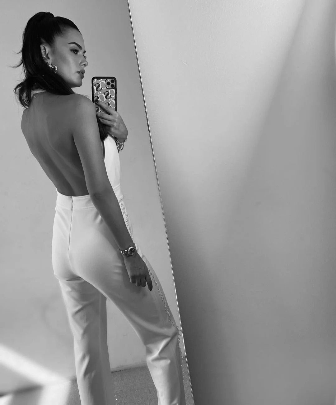 s.jpg