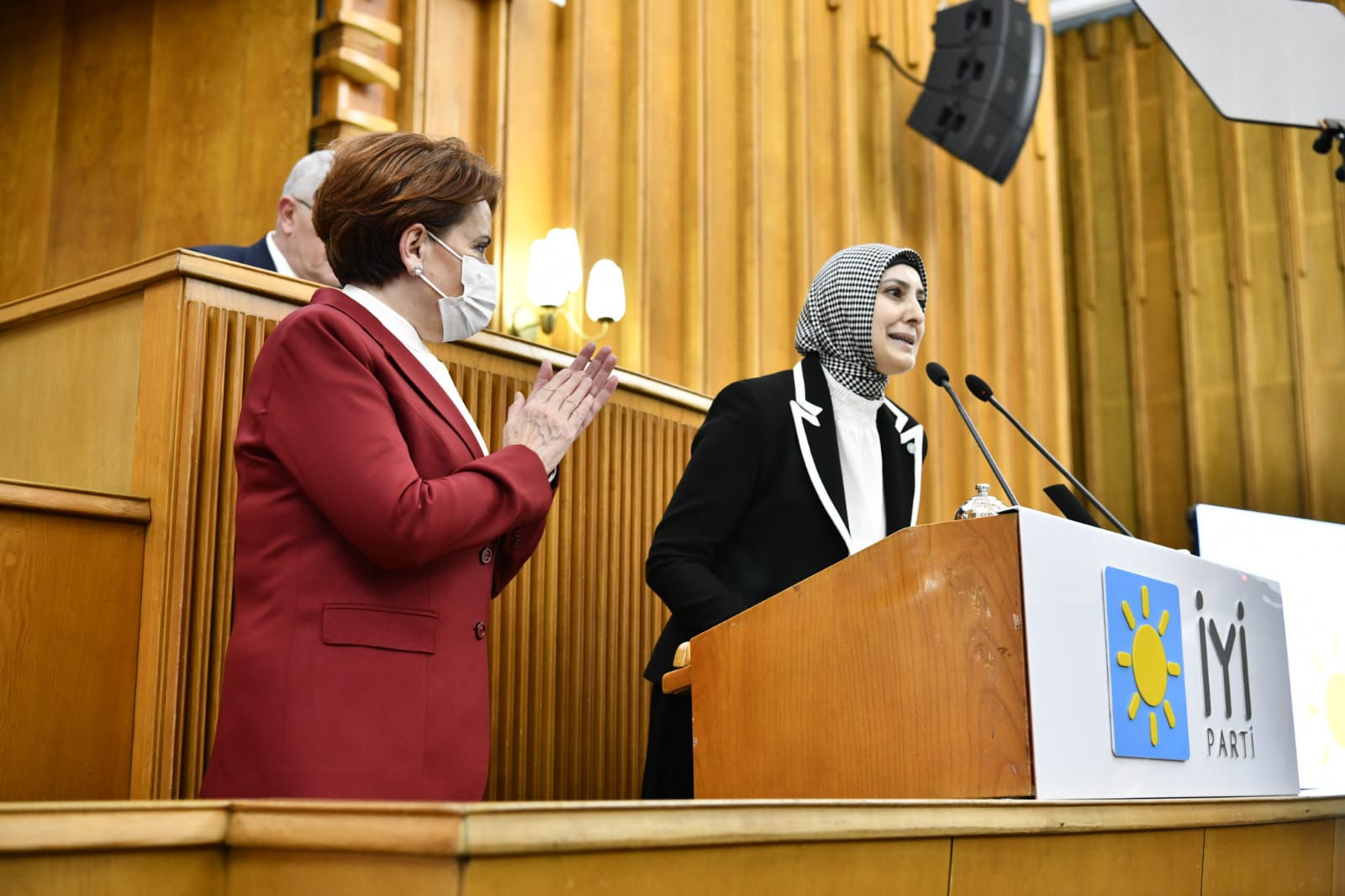 aksener-3.jpg