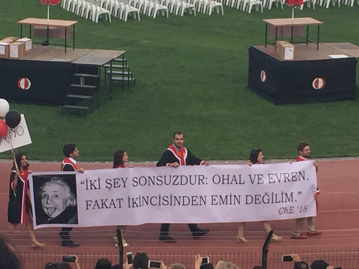 dhccredx4aeirzc.jpg