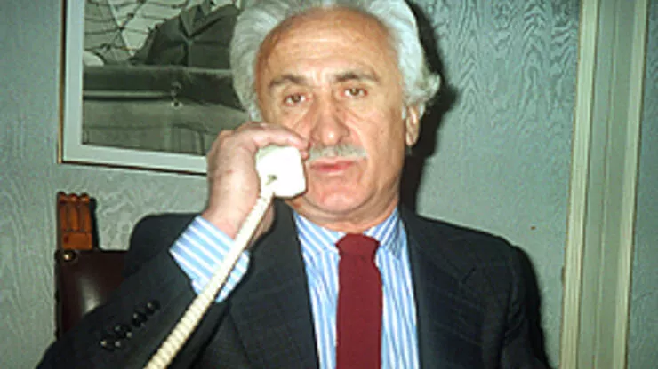 5-banker-kastelli-abidin-cevher-ozden.webp