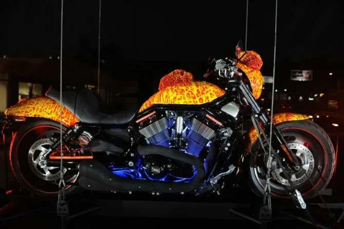 2-cosmic-starship-harley-davidson-1-million.webp