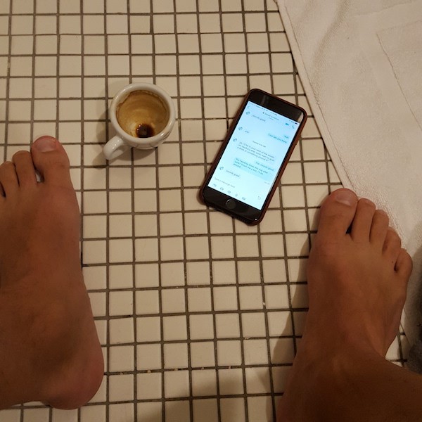 bathroom-selfie.jpg