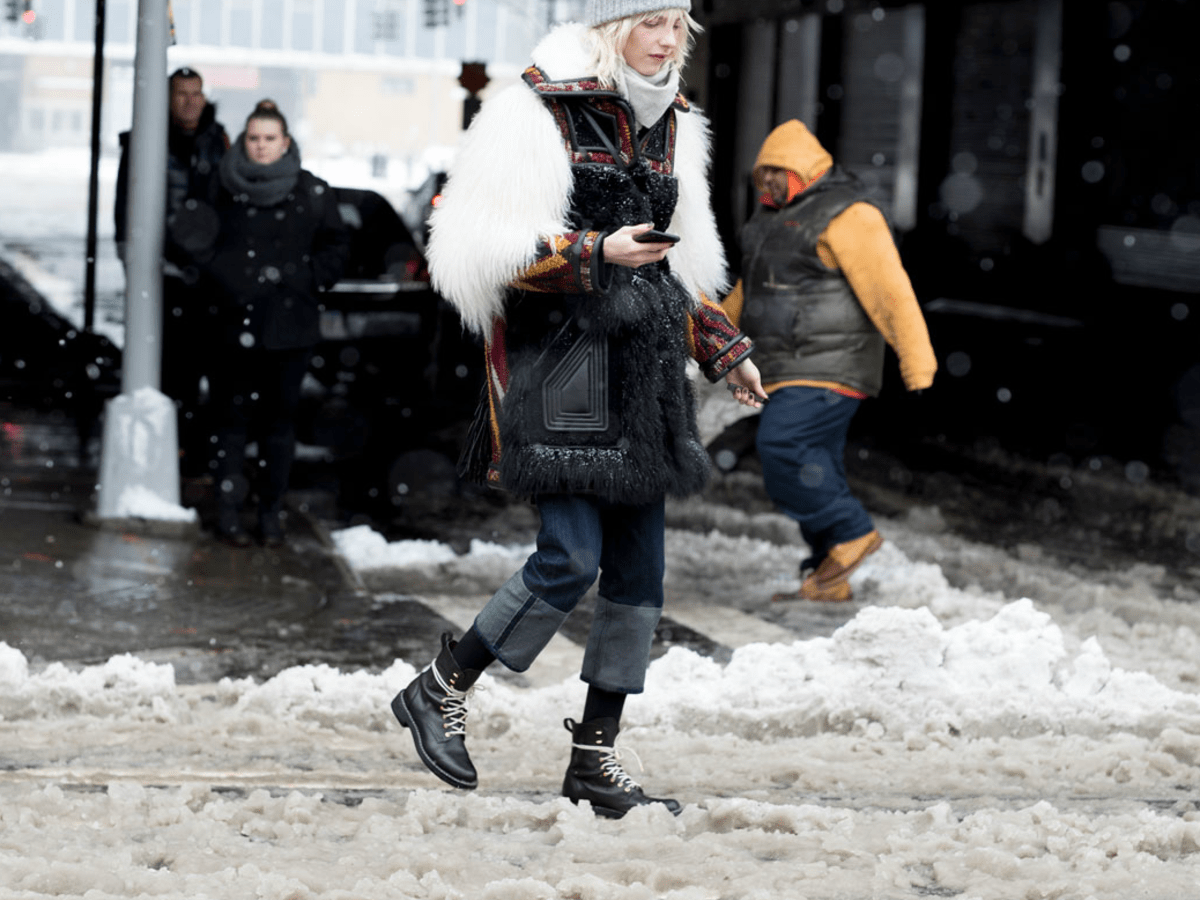 snow-boots-shop.png