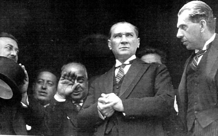 1573363989877-ataturk-hmna-cover.jpg
