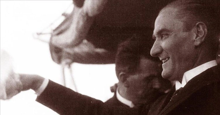 752x395-ataturk-fotograflari-10-kas-f8yx.webp