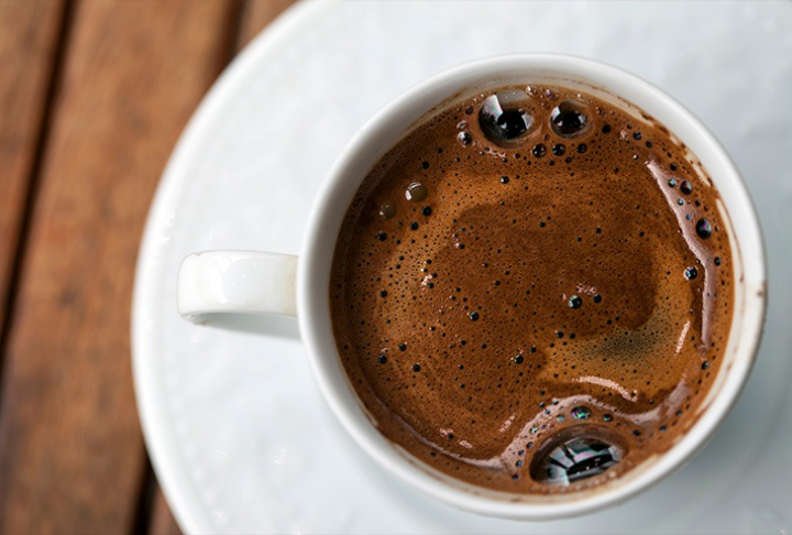 kopuklu-turk-kahves-3.webp