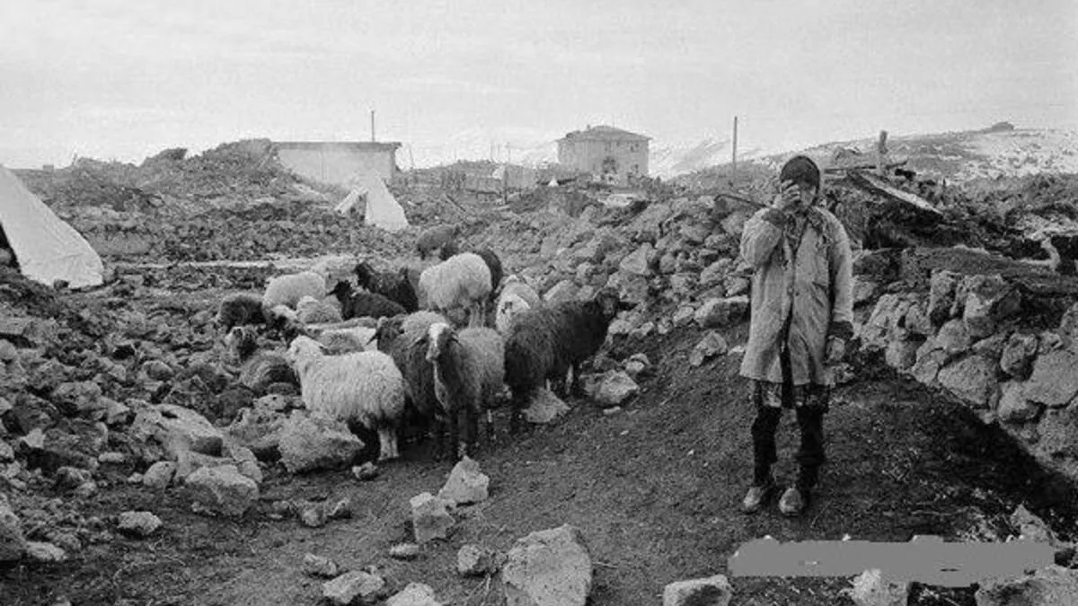 8-1976-caldiran-depremi.webp