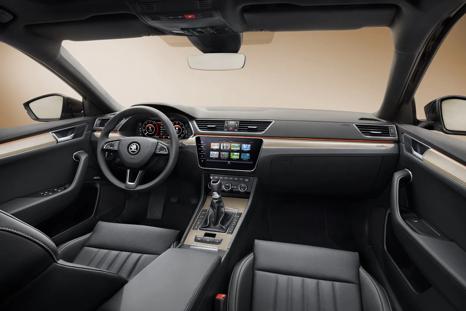 skoda-superb-drivetime-tv-1.webp