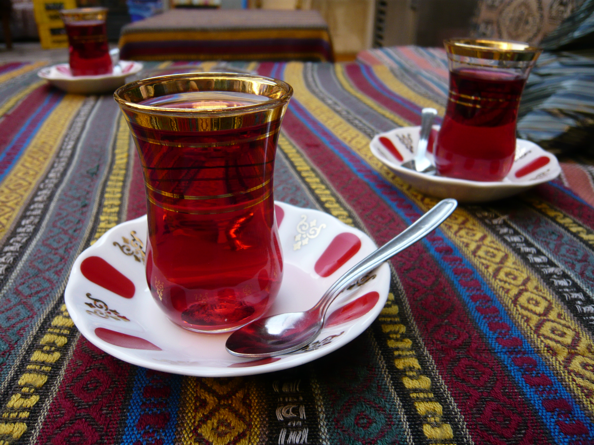 1200px-rosehiptea.png