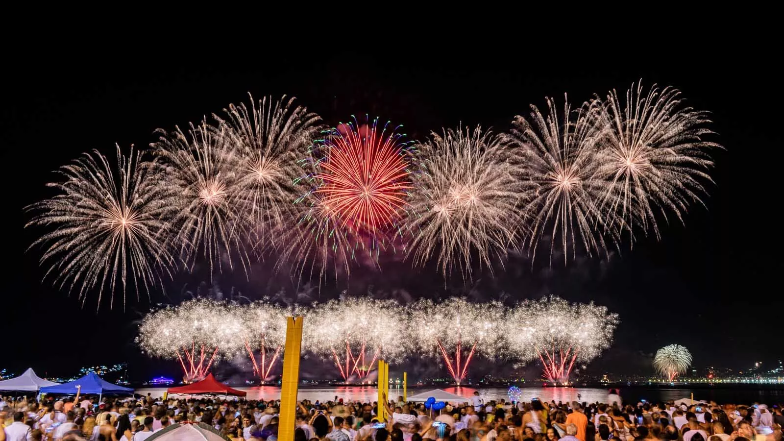 new-year-around-the-world-rio-de-janeiro-brazil.webp