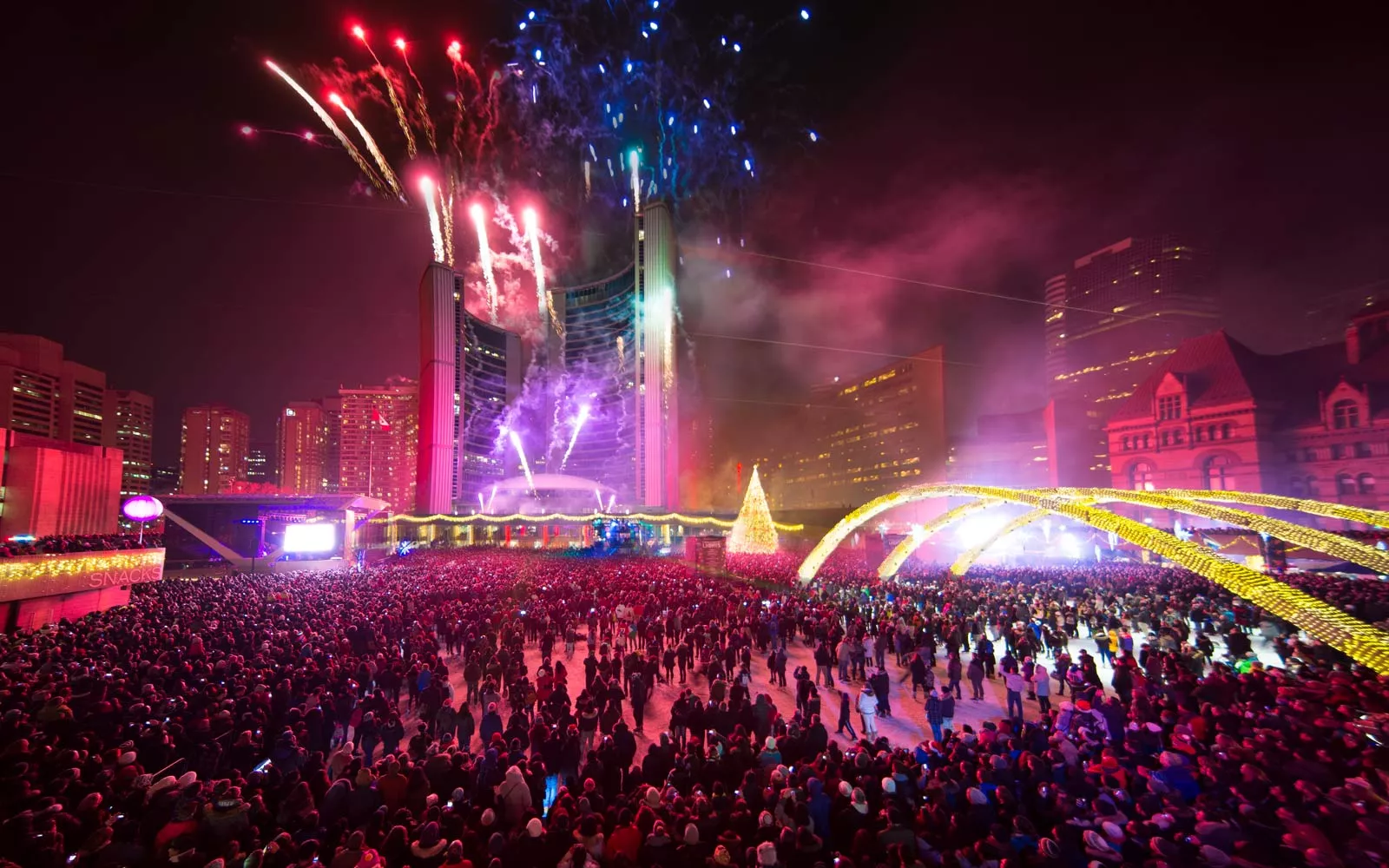 new-year-celebrations-around-the-world-toronto.webp
