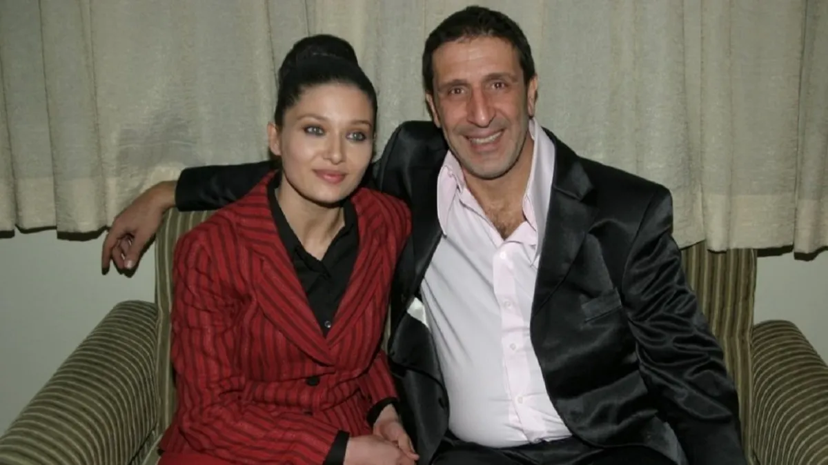 t25-cem-ozer-eski-esi-nurgul-649.webp