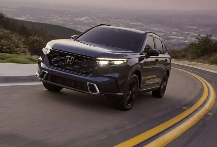 2023-honda-cr-v-hybrid.webp