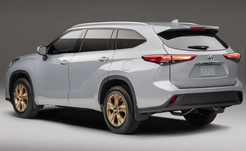 2023-toyota-highlander-hybrid.webp