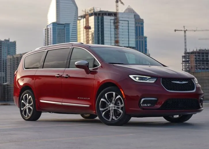 2022-chrysler-pacifica.webp