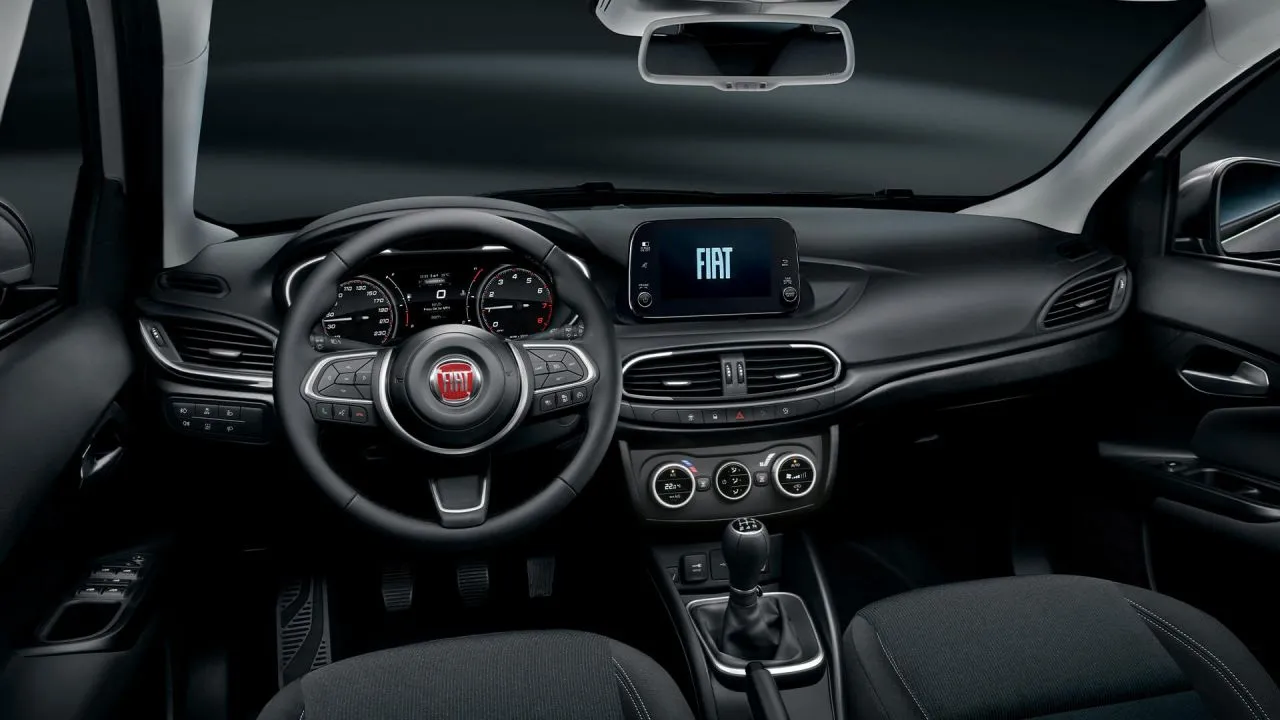 fiat-egea-sedan-2023-3-ujum-jpg.webp