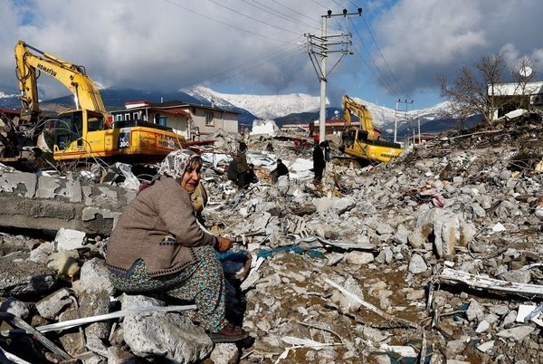 suriye-deprem-goc-dalgasi.jpg