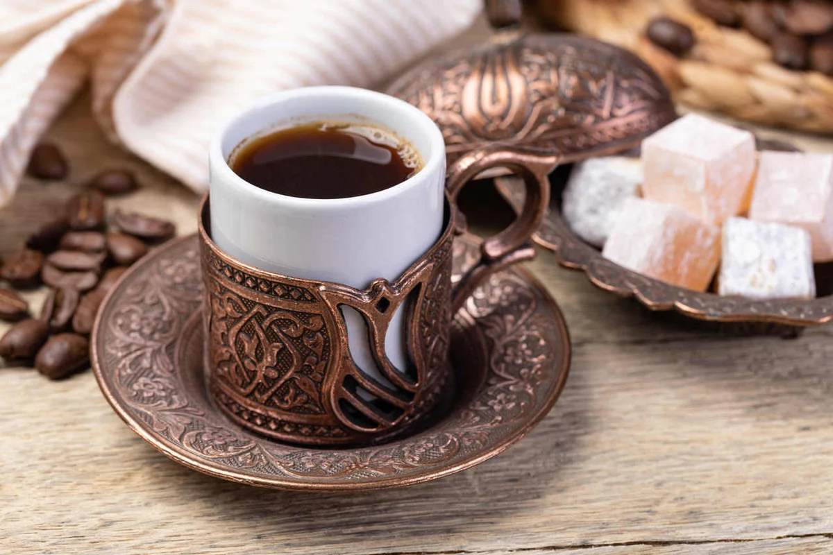 turk-kahvesi-ve-lokum-1200x800.webp