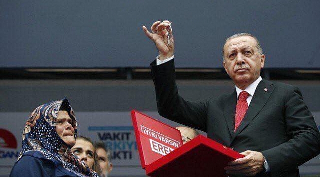 tayyip-erdogan-in-trabzon-mitingindeki-o-hareketine-tepki-yagdi.jpg