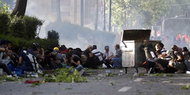 raw-ankarada-gruplar-toplanmaya-basladi-yaralilarin-durumu-belirlenemiyor-103984314.jpg