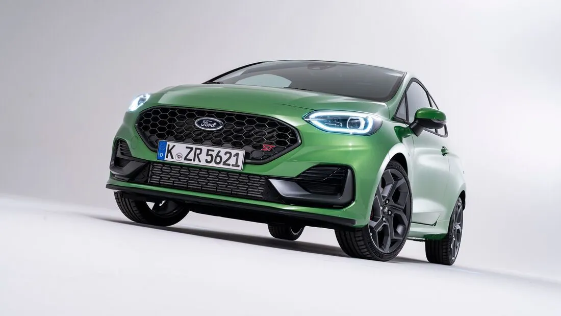 2022-ford-fiesta-5-4zzl-jpg.webp