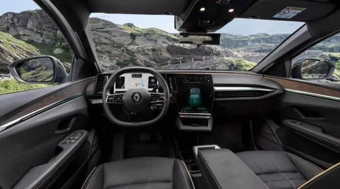 2023-renault-megane-5-zhfl-jpg.webp