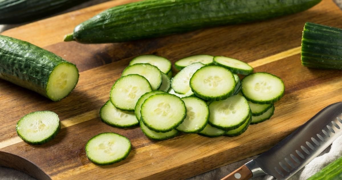 pg-english-cucumbers-1664143571.jpg