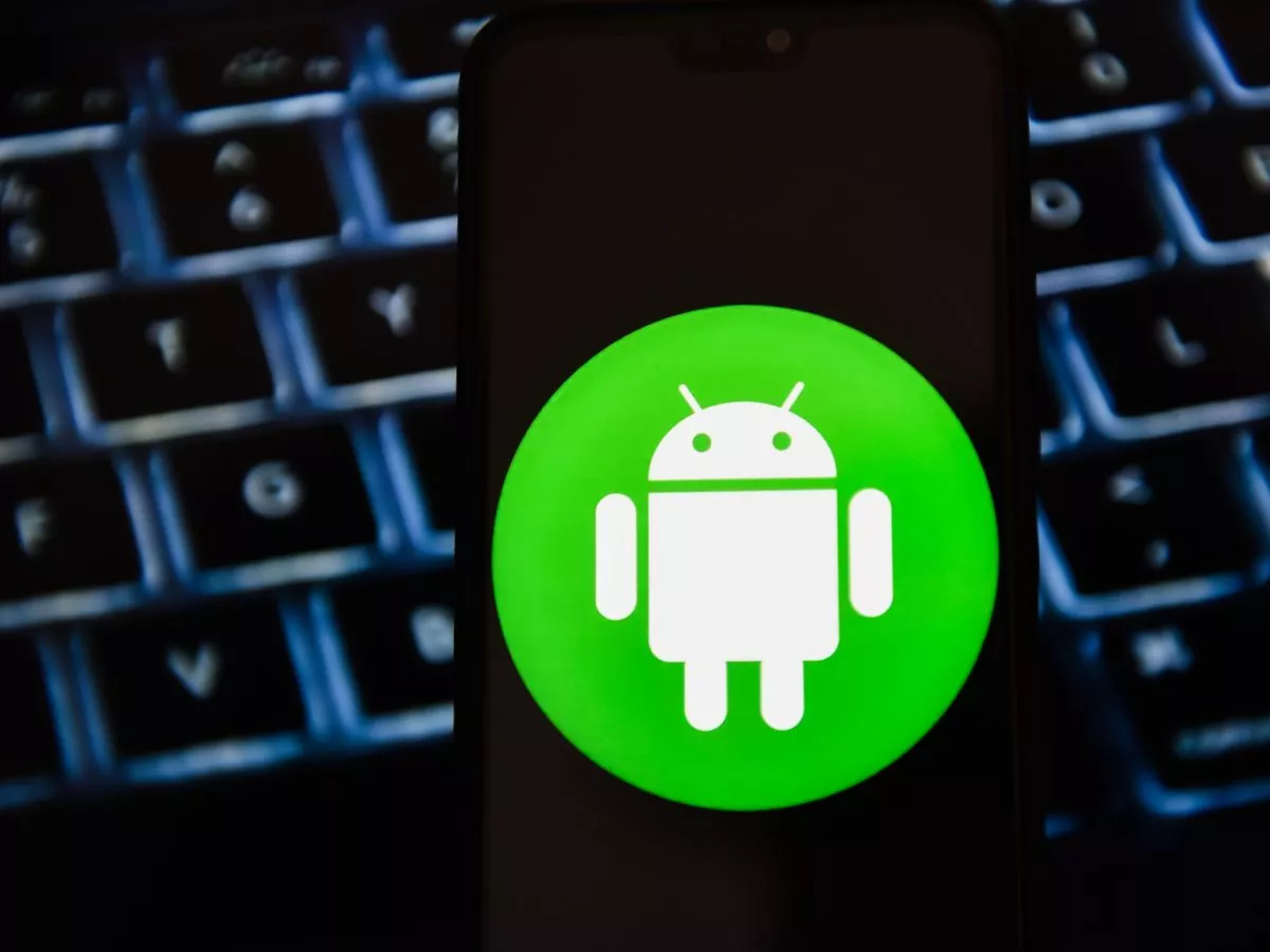 7-in-this-photo-illustration-a-android-logo-seen-displayed-on-001.webp