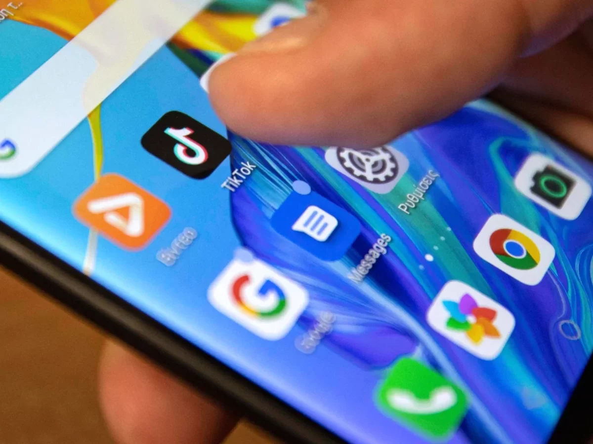 8-dangerous-apps-for-android-that-you-should-delete-right-now-1200x900.webp