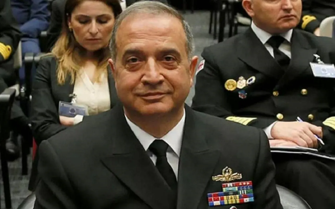 deniz-kuvvetleri-komutani-ercument-tatlioglu-kimdir-rrvj-jpg.webp