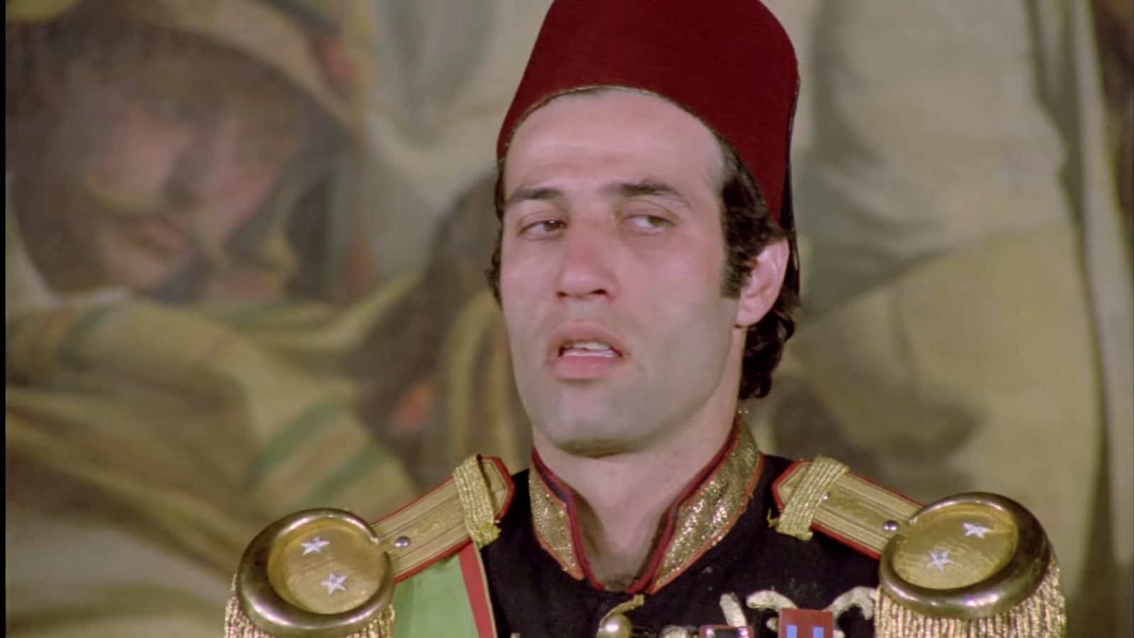 kemal-sunalin-tosun-pasa-filmindeki-gercek-tosun-pasa-bakin-kimmis-iste-en-iyi-kemal-sunal-filmlerindeki-hatalar-1563110621107.jpg