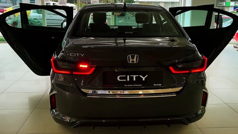 en-ucuz-otomatik-sedan-honda-city-pton.webp