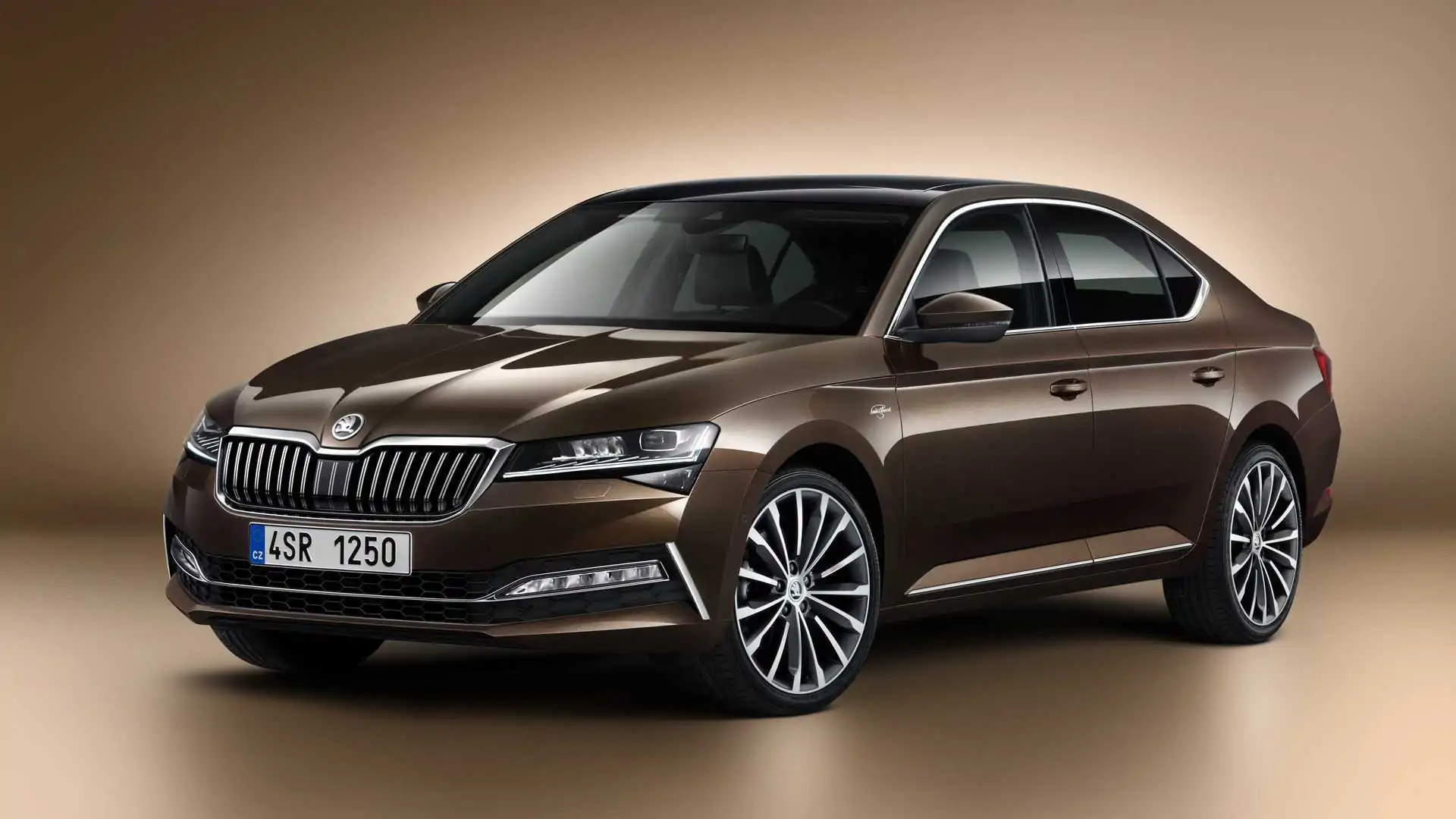 2020-skoda-superb-facelift.webp