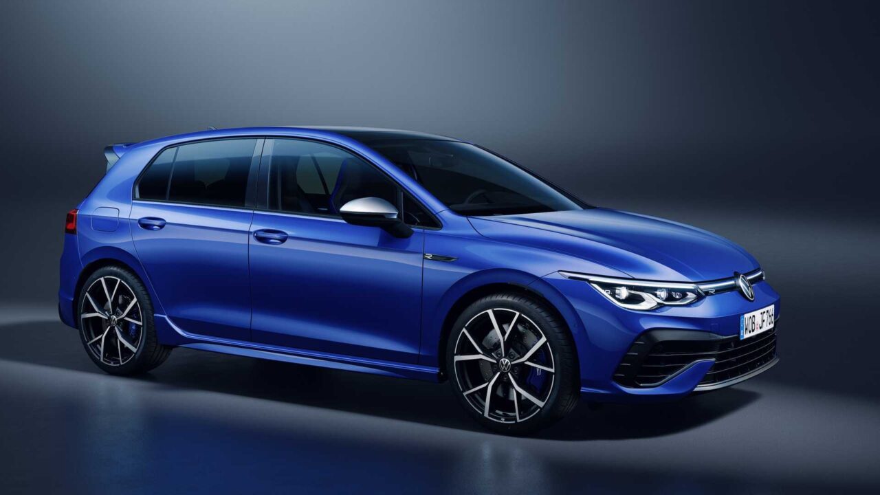 volkswagen-golf-r-turkiyede-satisa-sunuldu-iste-ozellikleri-ve-fiyati-1-e1677393594464.jpg