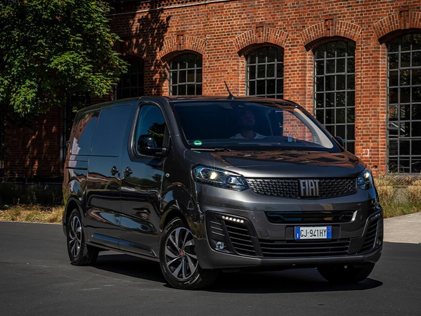 1400x1050yeni-fiat-ulysse-turkiye-de-iste-fiyati-ve-ozellikleri.jpg