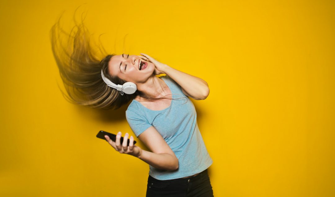 beautiful-cellphone-cute-761963-1080x635.jpg