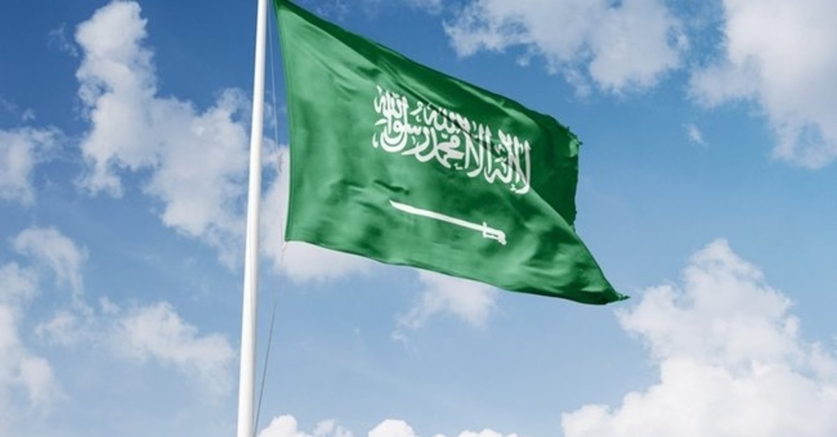 1200x627-suudi-arabistanda-bayrak-arma-ve-milli-mars-degisikligi-1643709145118.jpg