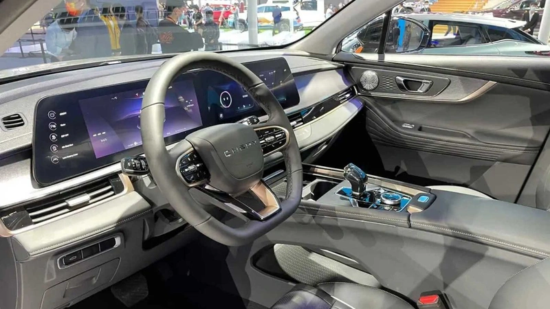 kapis-kapis-gidiyor-chery-omoda5-f-tldq.webp