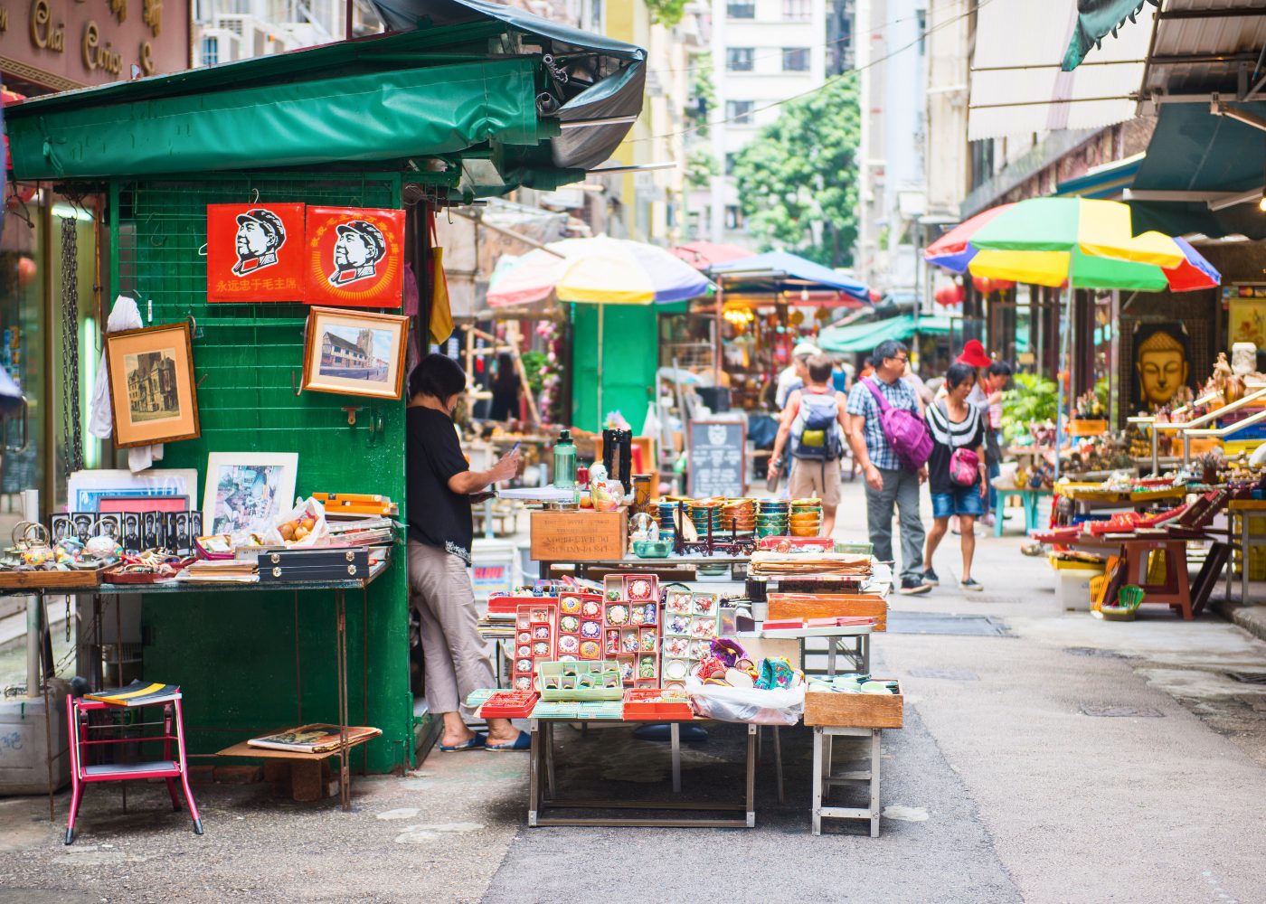 sheung-wan-hong-kong.jpeg