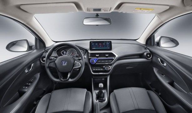 inli-otomobil-changan-alsvin-fiyati-ne-kadar-5.jpg