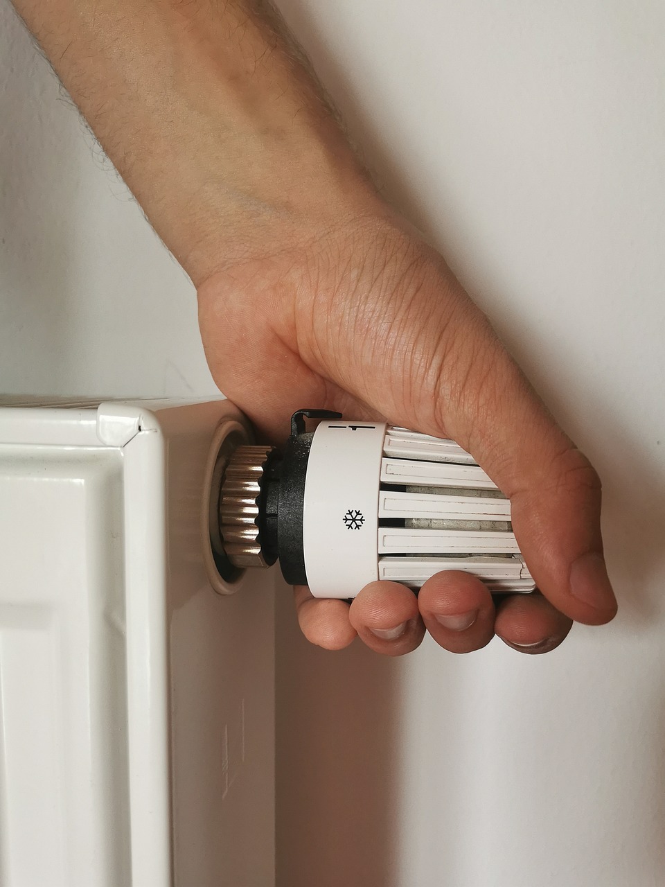 radiator-7107081-1280.jpg
