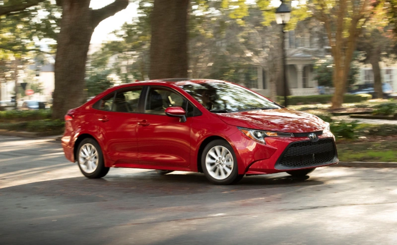 toyota-corolla-fiyatlari-adeta-dibi-ffah.webp
