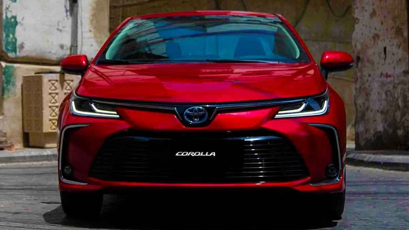 toyota-corolla-fiyatlari-adeta-dibi-qlqh.webp