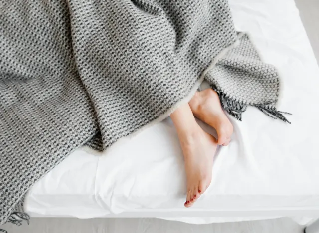 woman-cricketing-bed.webp