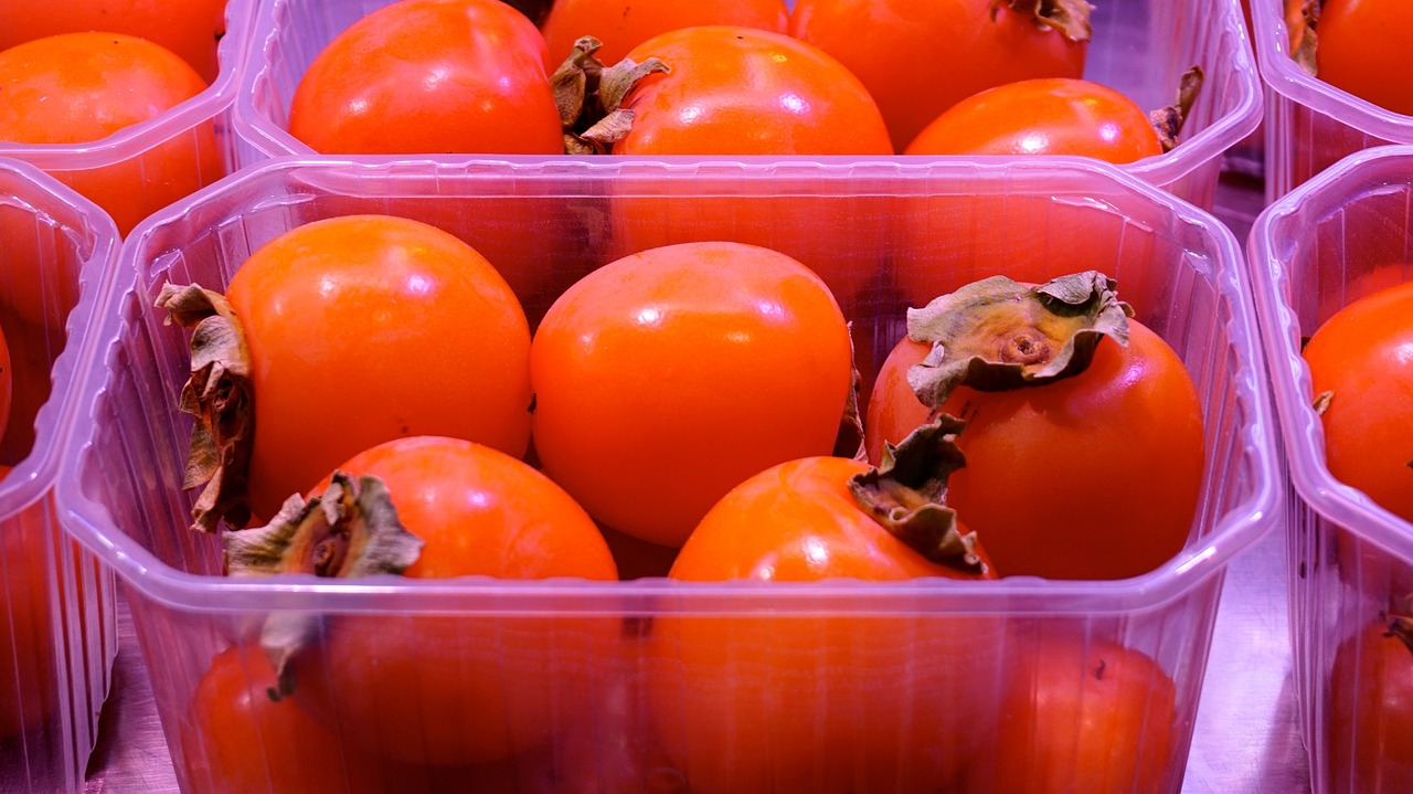persimmons-1741545-1280.jpg