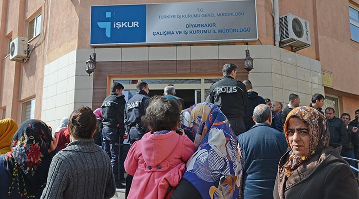 3-milyon-issiz-iskur-kapisinda-908492-5.jpg