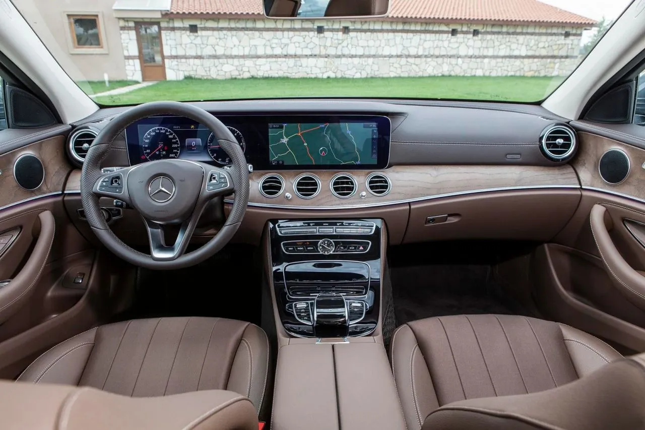 mercedes-benz-e-serisi-sedan-exc-8c68-jpg.webp