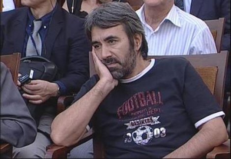 zeki-demirkubuz-oscar-jurisine-de-rest-cekti-1514824923.jpeg