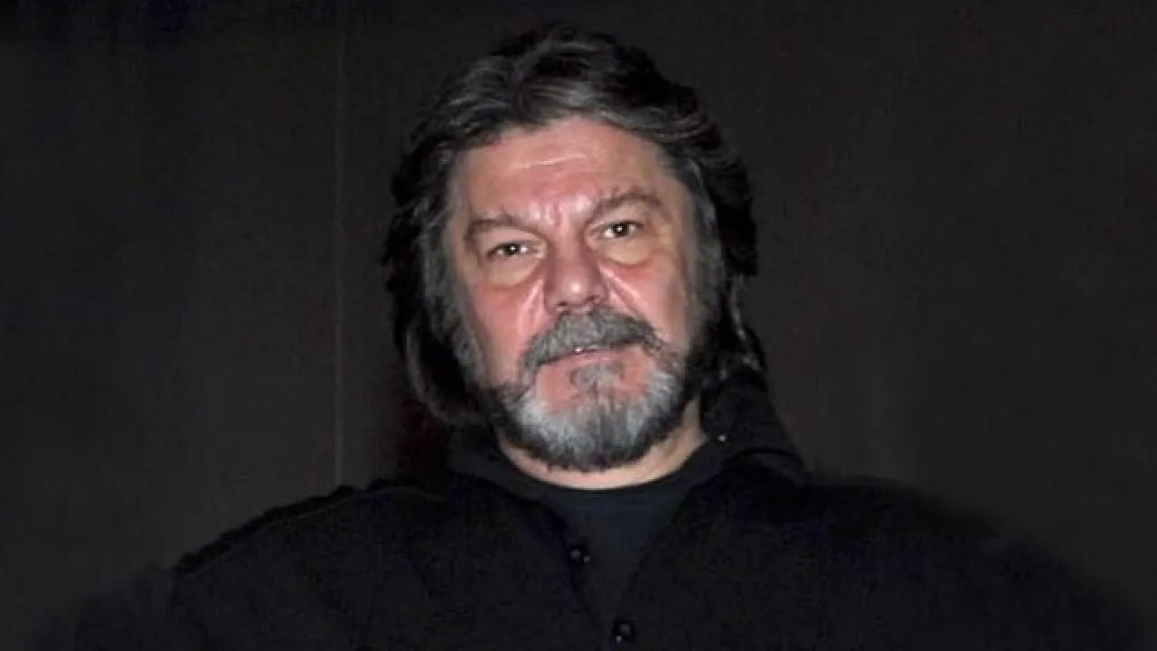 kazim-aksar-wwww-0c7s.webp